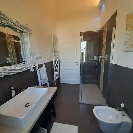 Private Pool Luxury G&p Hot Tub 4* غرانارولو ديلّيميليا