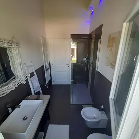 Alojamento de Acomodação e Pequeno-almoço Private Pool Luxury G&p Hot Tub 4*