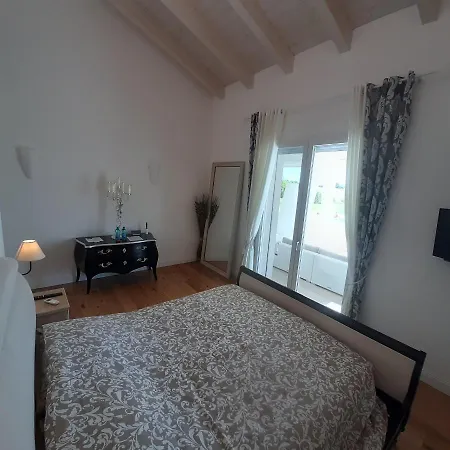 Private Pool Luxury G&p Hot Tub Alojamento de Acomodação e Pequeno-almoço